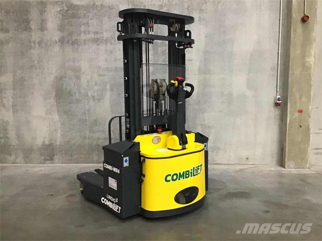 Combilift WR 4 Ajettavat pinoamisvaunut