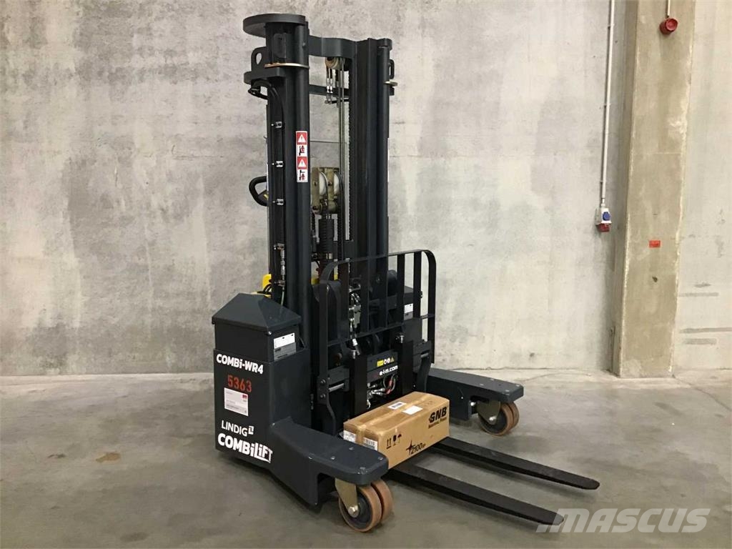 Combilift WR 4 Ajettavat pinoamisvaunut