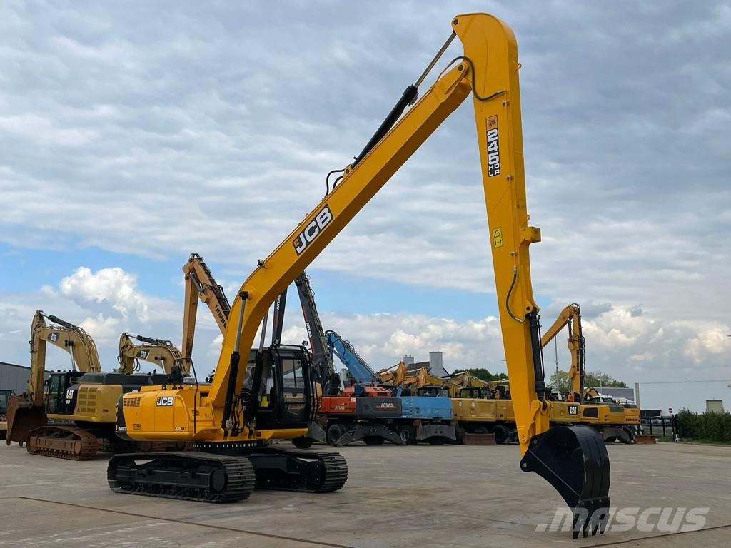 JCB 245 HD LR حفارات زحافة