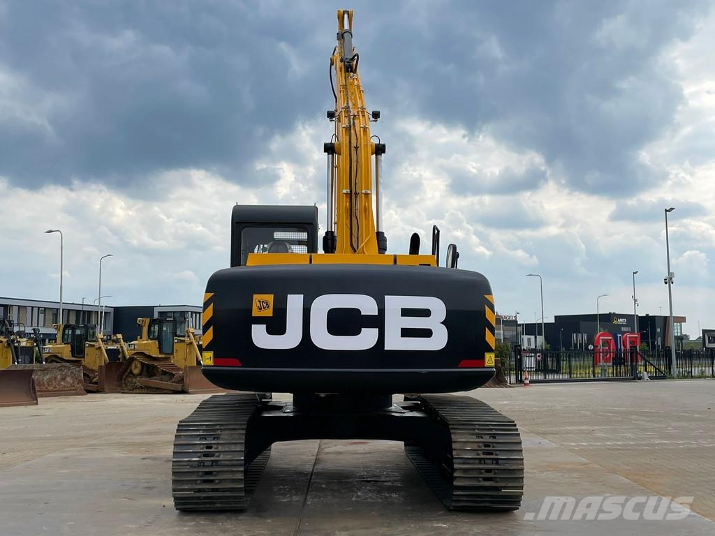 JCB 245 HD LR حفارات زحافة