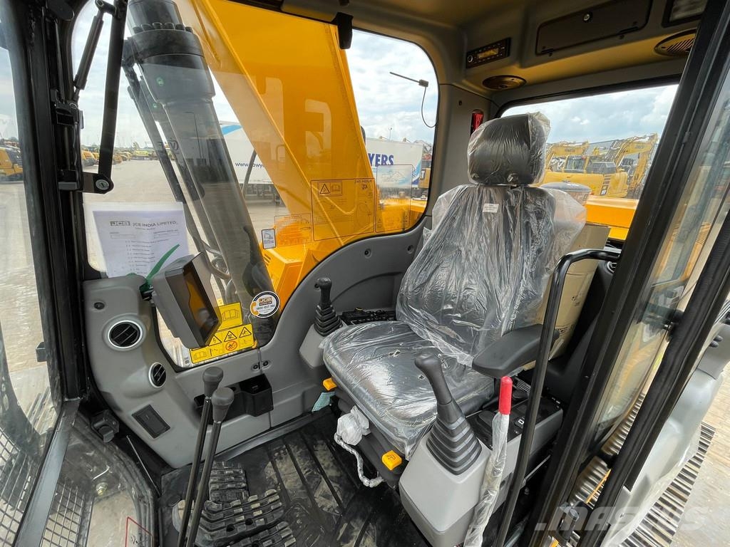 JCB 245 HD LR حفارات زحافة