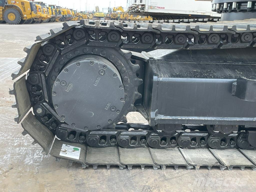 JCB 245 HD LR حفارات زحافة