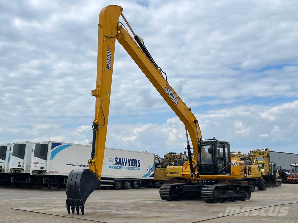 JCB 245 HD LR حفارات زحافة