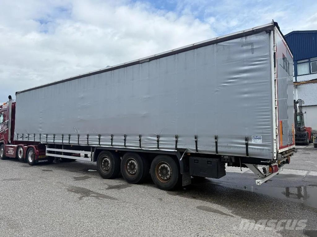 Kässbohrer XS 3 AXLE - SAF + SLIDING ROOF - DISC BRAKES Schuifzeilen