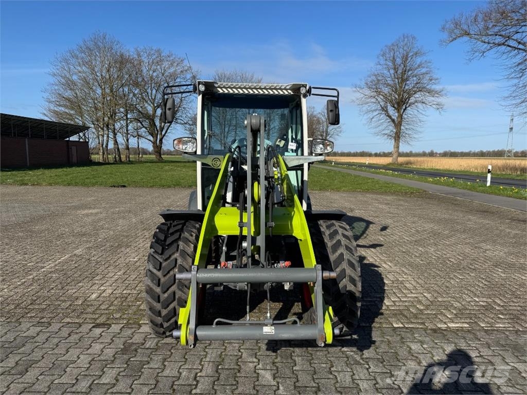 CLAAS Torion 530 لوادر بعجل