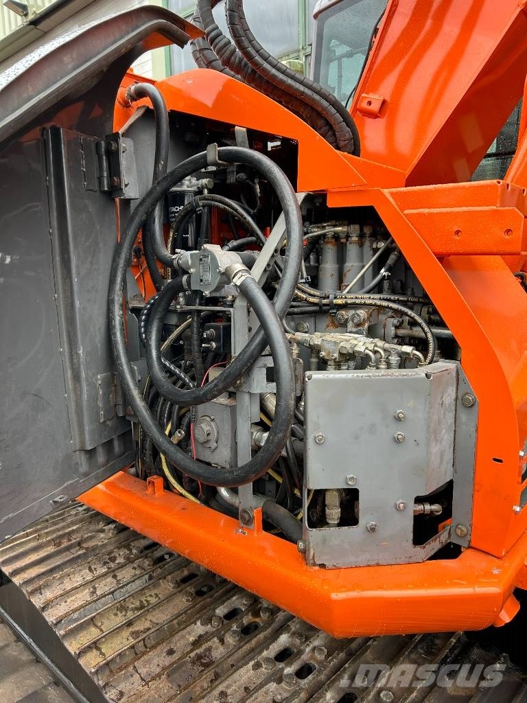 Hitachi ZX 135 US 履帶式 挖土機/掘鑿機/挖掘機