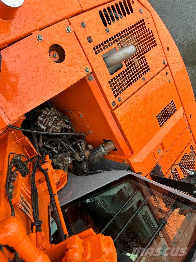 Hitachi ZX 135 US 履帶式 挖土機/掘鑿機/挖掘機