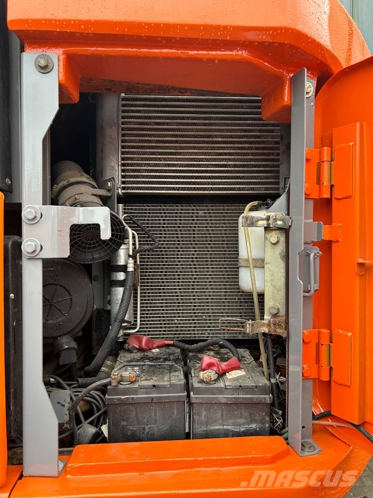 Hitachi ZX 135 US 履帶式 挖土機/掘鑿機/挖掘機