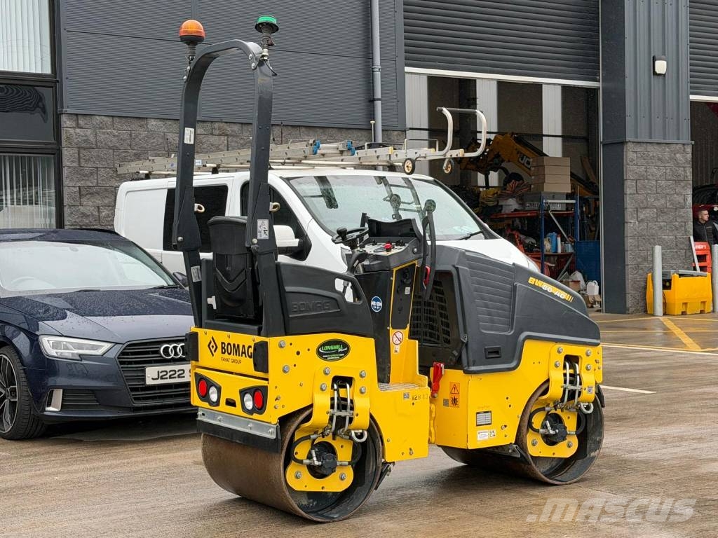 Bomag BW 80 AD-5 مداحل ثنائية الاسطوانة