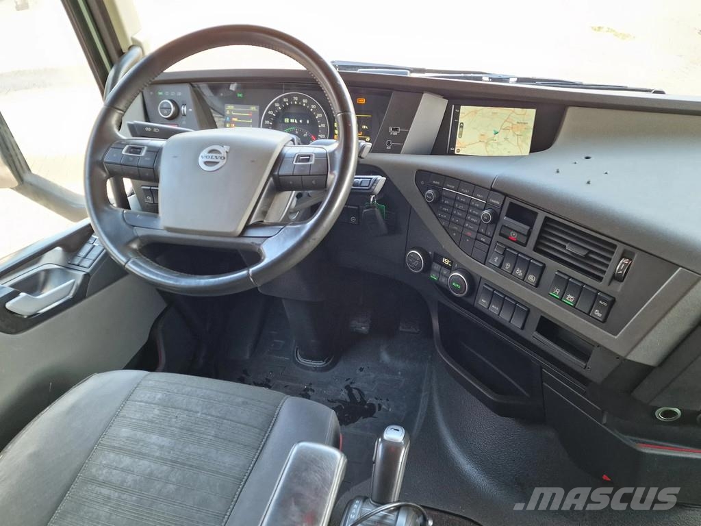 Volvo FH 13.460 Globetrotter 4x2 - ADR - Chassis cover - Trekkvogner