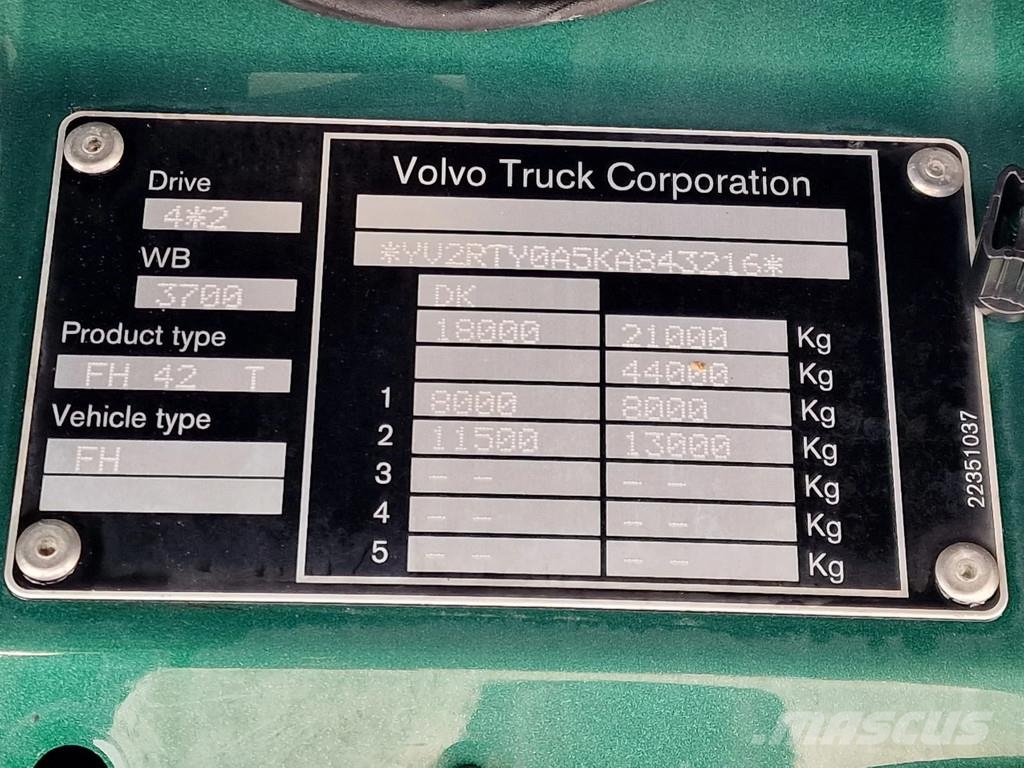 Volvo FH 13.460 Globetrotter 4x2 - ADR - Chassis cover - Trekkvogner