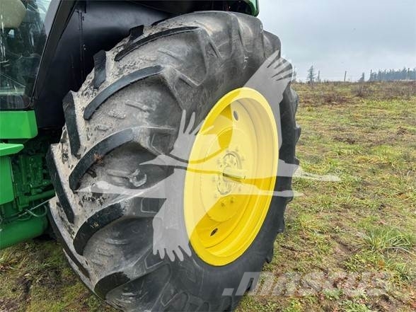 John Deere 4055 Traktorji