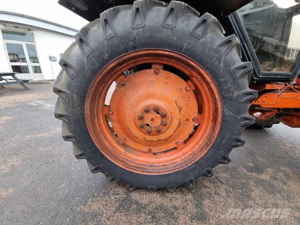 Case IH 1490 / FUK863 Traktorji