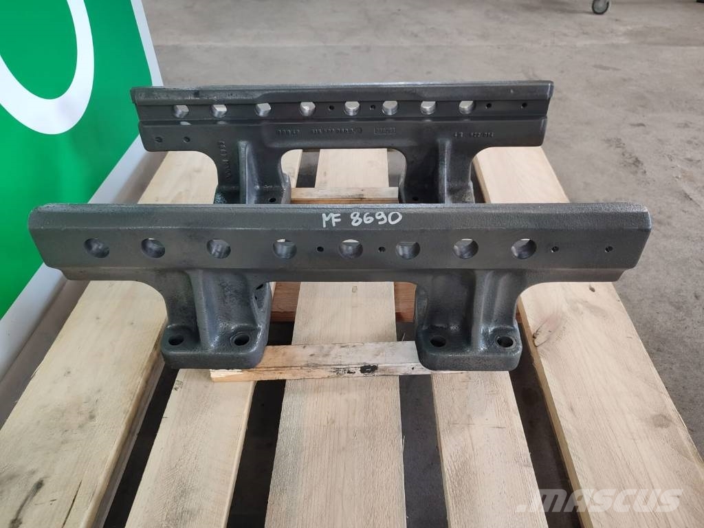Massey Ferguson Hitch strip 816500060022 AGCO Massey Ferguson 8690 Chassis