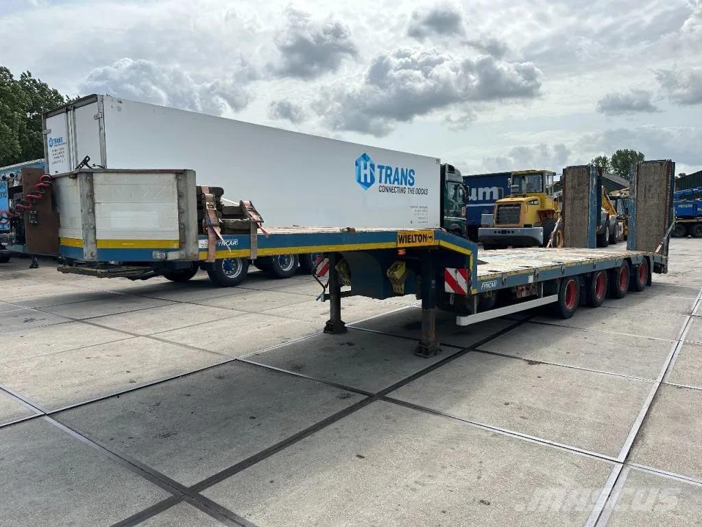 Wielton 4 AXLE WITH RAMPS Low loader yari çekiciler