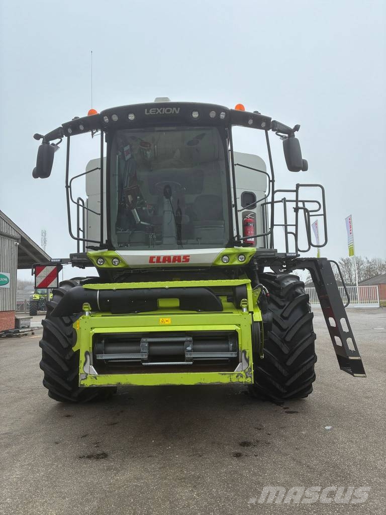 CLAAS Lexion 8700 Kombinované zberacie stroje