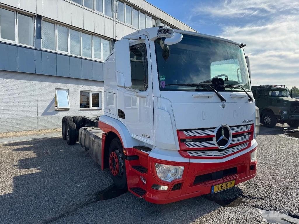 Mercedes-Benz Actros 1943 6X2 EURO 6 CHASSIS CABINE Camiones chasis