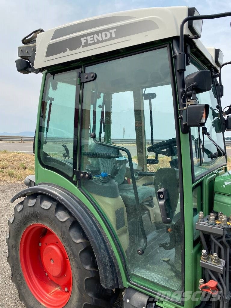 Fendt 207-V / Vario TMS Carte Grise Française endommagé Tractors