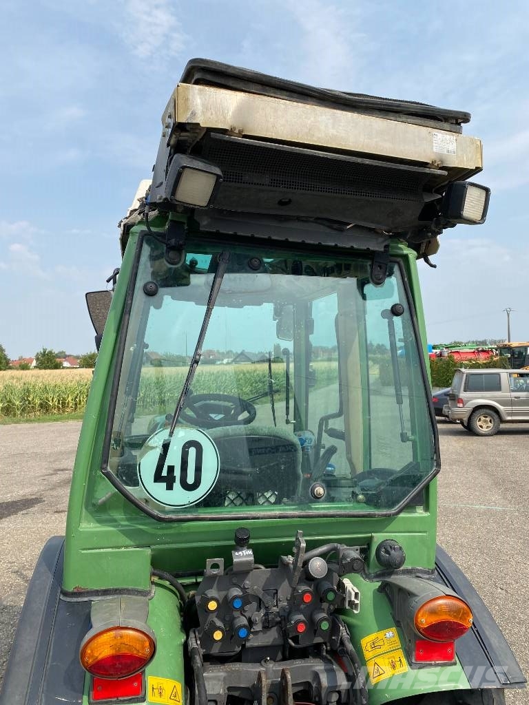 Fendt 207-V / Vario TMS Carte Grise Française endommagé Tractors