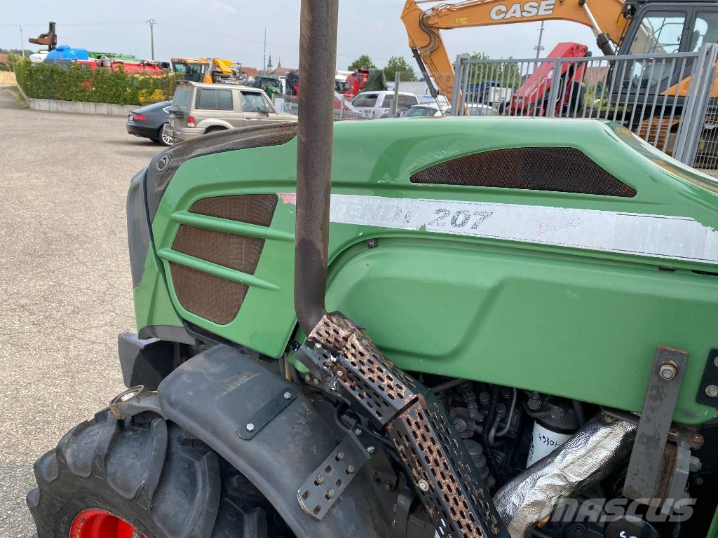Fendt 207-V / Vario TMS Carte Grise Française endommagé Tractors