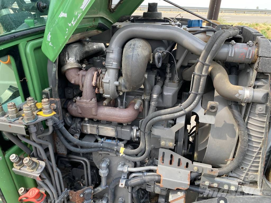 Fendt 207-V / Vario TMS Carte Grise Française endommagé Tractors