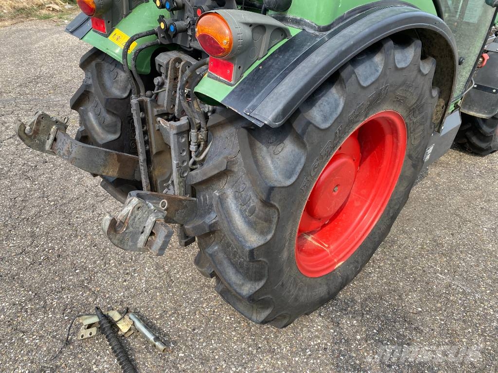 Fendt 207-V / Vario TMS Carte Grise Française endommagé Tractors