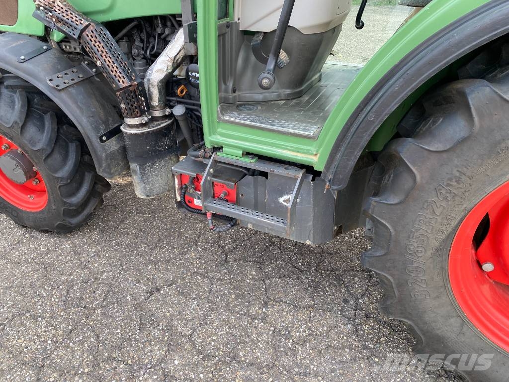 Fendt 207-V / Vario TMS Carte Grise Française endommagé Tractors