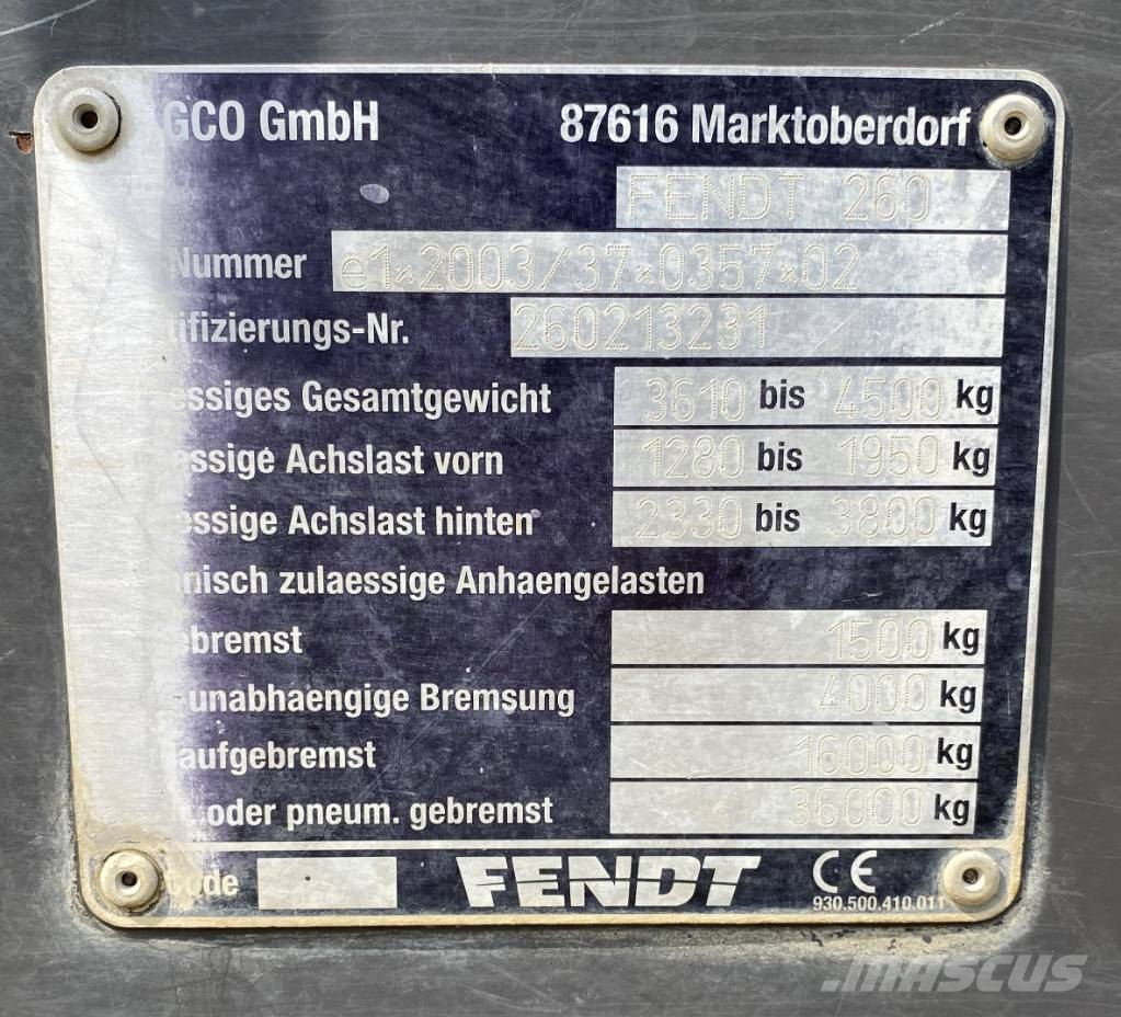 Fendt 207-V / Vario TMS Carte Grise Française endommagé Tractors