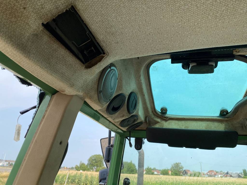 Fendt 207-V / Vario TMS Carte Grise Française endommagé Tractors