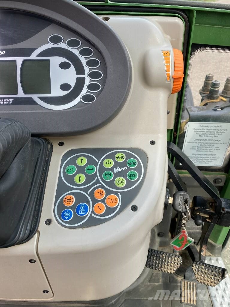 Fendt 207-V / Vario TMS Carte Grise Française endommagé Tractors
