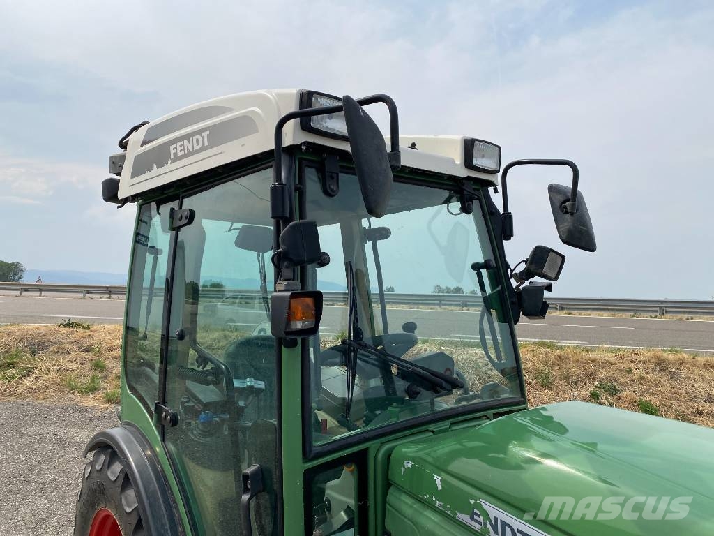 Fendt 207-V / Vario TMS Carte Grise Française endommagé Tractors