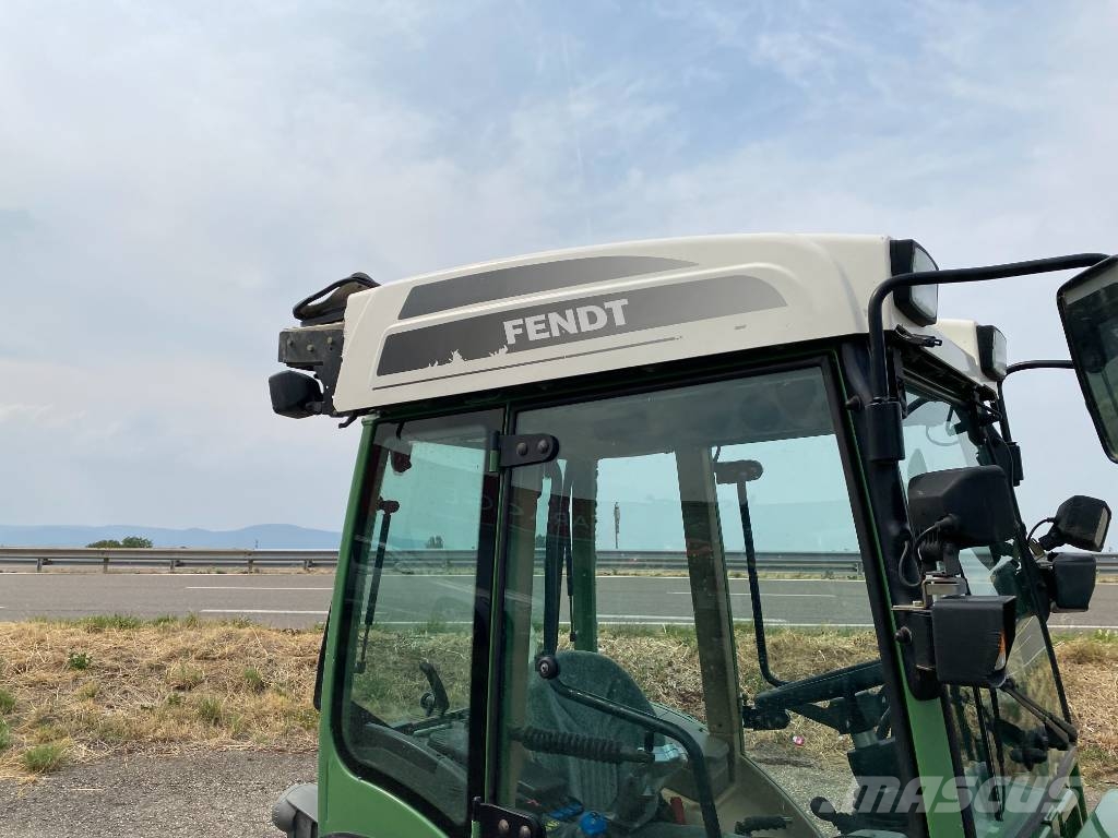 Fendt 207-V / Vario TMS Carte Grise Française endommagé Tractors