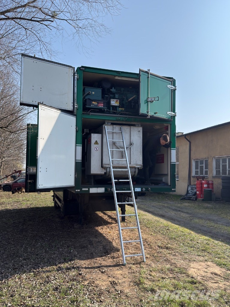 Cuppers / Stork Mobilna Ubojnia (Mobile Slaughter Unit) Otros semirremolques
