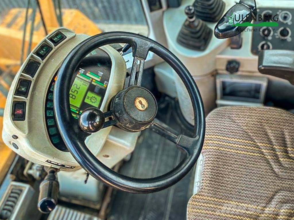 CASE 621 C Chargeuse sur pneus