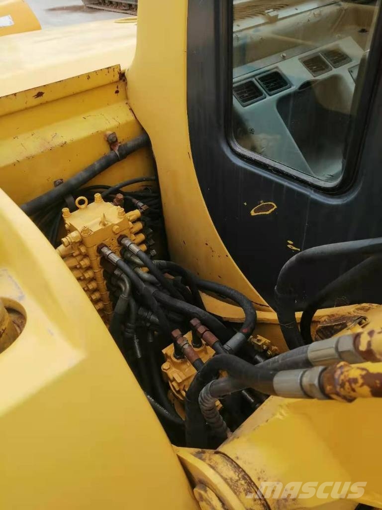 Komatsu PC 60 Mini bagri <7t