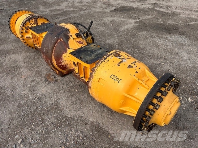 Volvo L 220 E USED FRONT AXLES LKW-Achsen