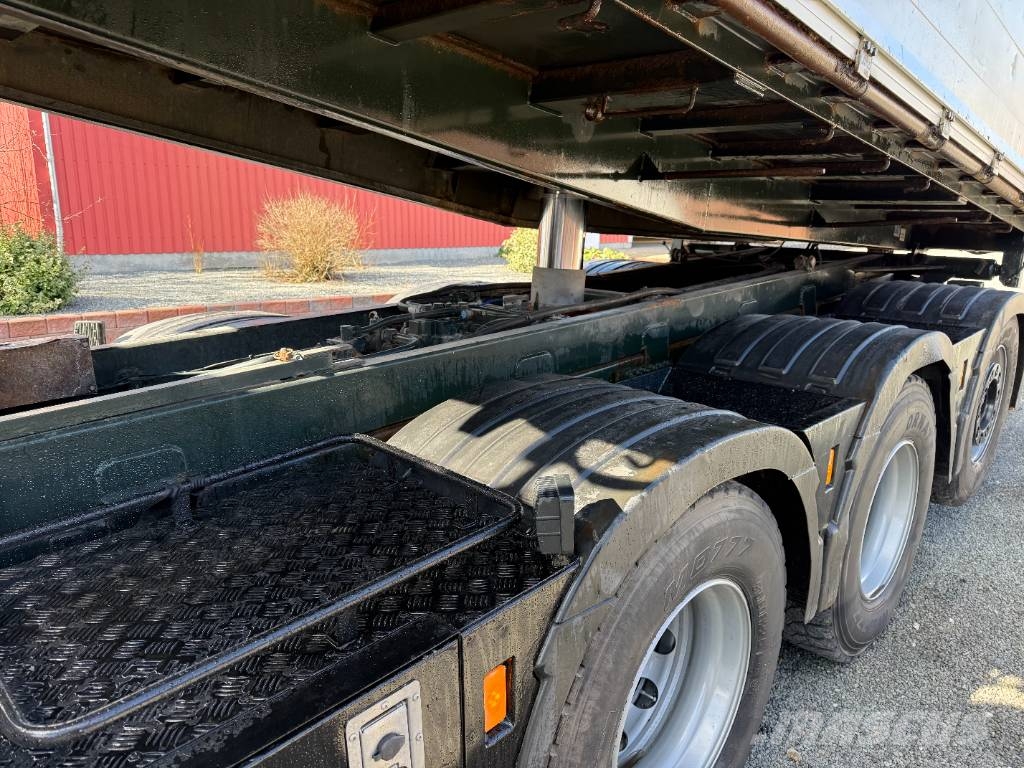 Volvo FM500 8x4 HMF 2620K5 Kran Lastbiler med tip