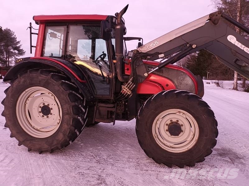 Valtra N 141 Трактори