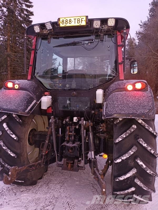 Valtra N 141 Трактори