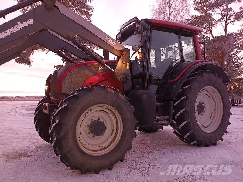 Valtra N 141 Трактори