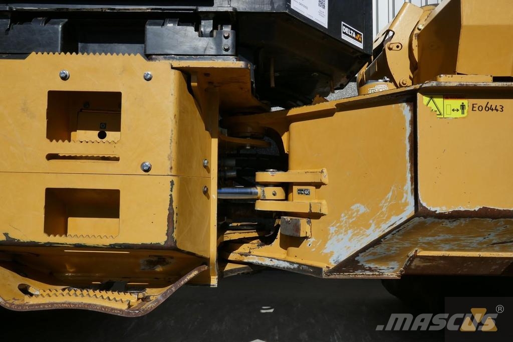 CAT 525D Arrastradoras de troncos