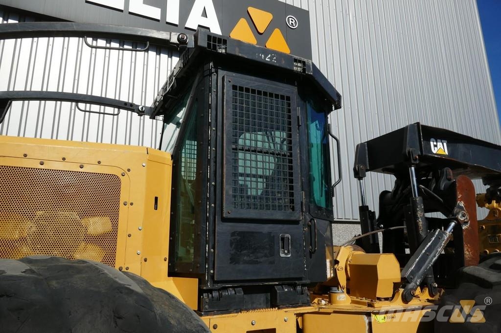 CAT 525D Arrastradoras de troncos