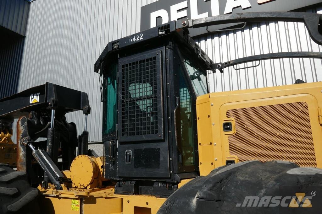 CAT 525D Arrastradoras de troncos