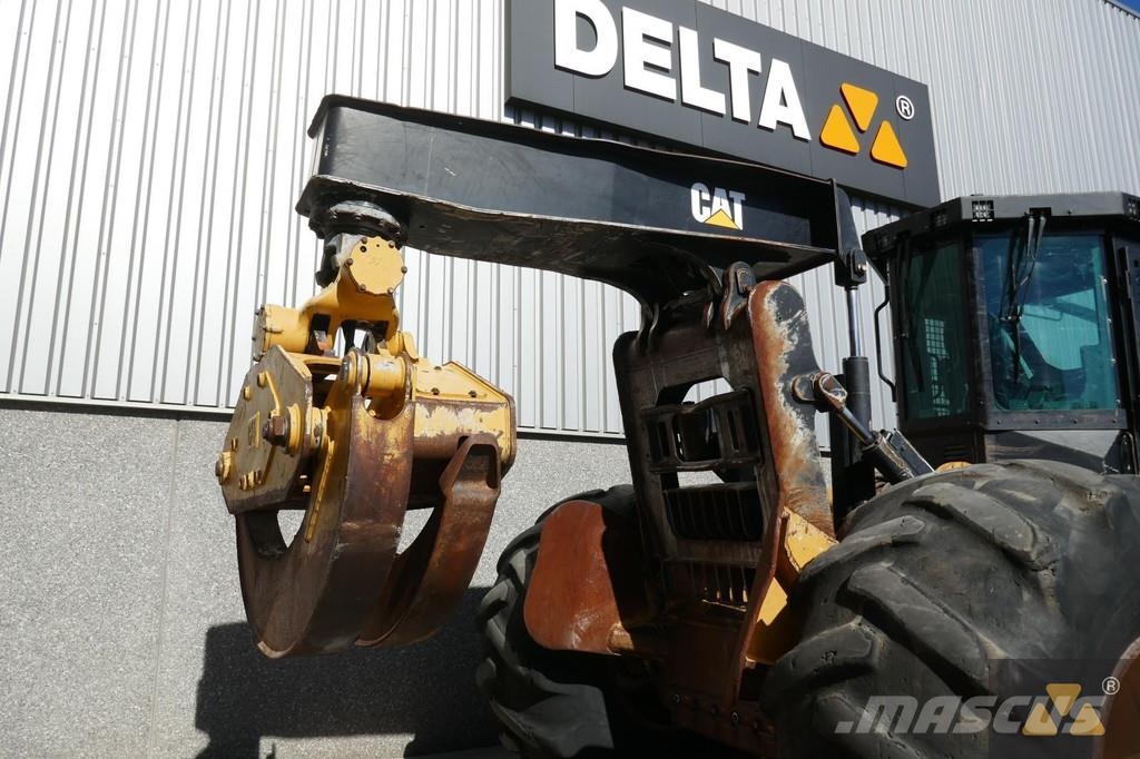 CAT 525D Arrastradoras de troncos