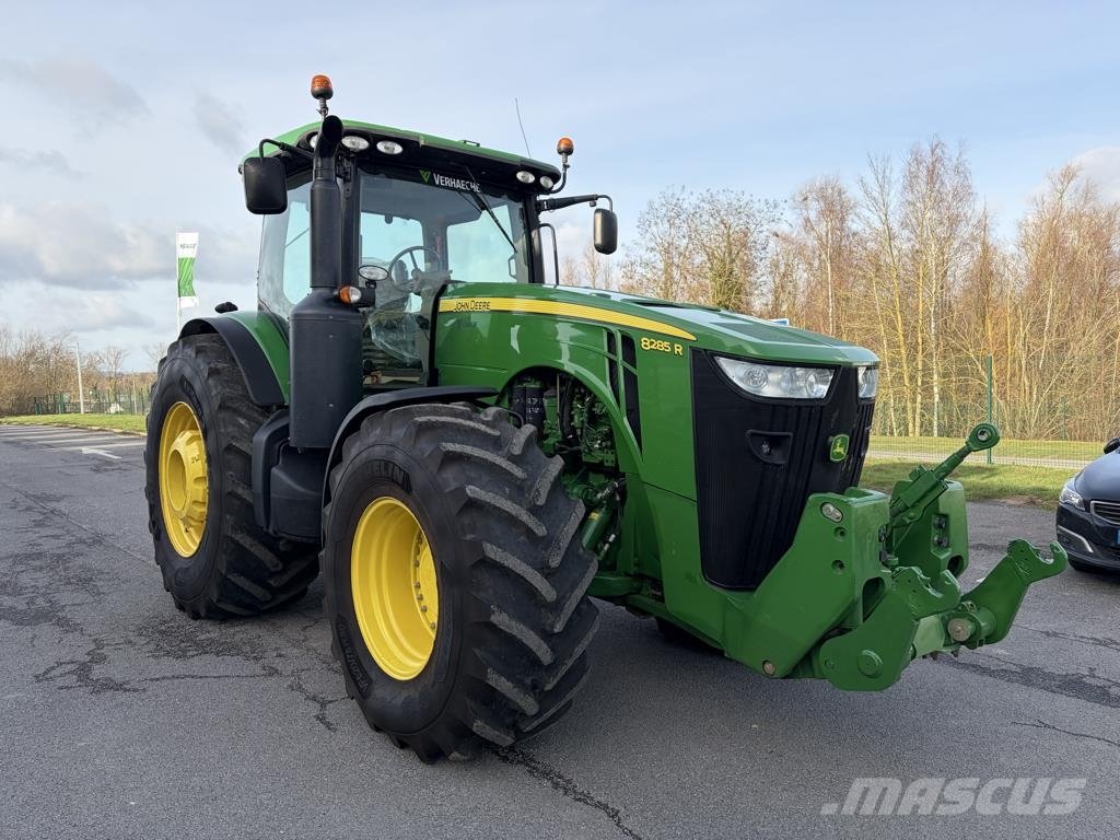 John Deere 8285R Traktorid