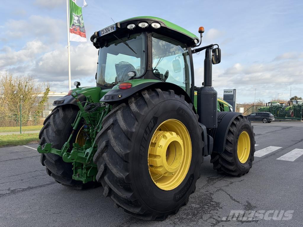 John Deere 8285R Traktorid