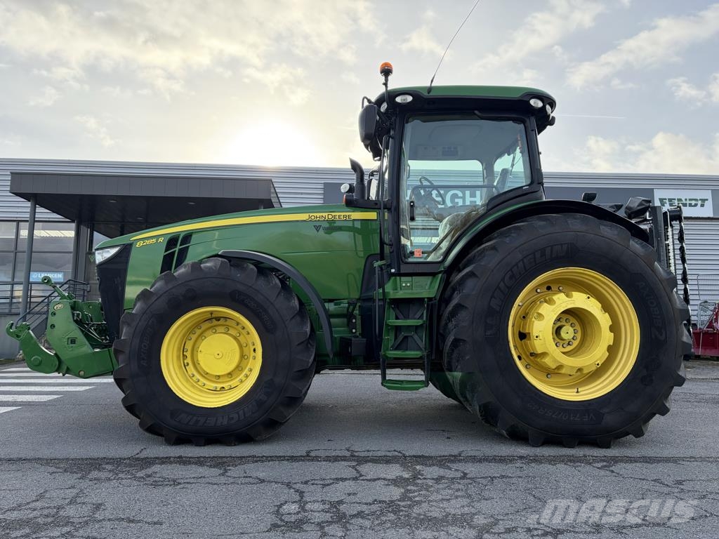 John Deere 8285R Traktorid