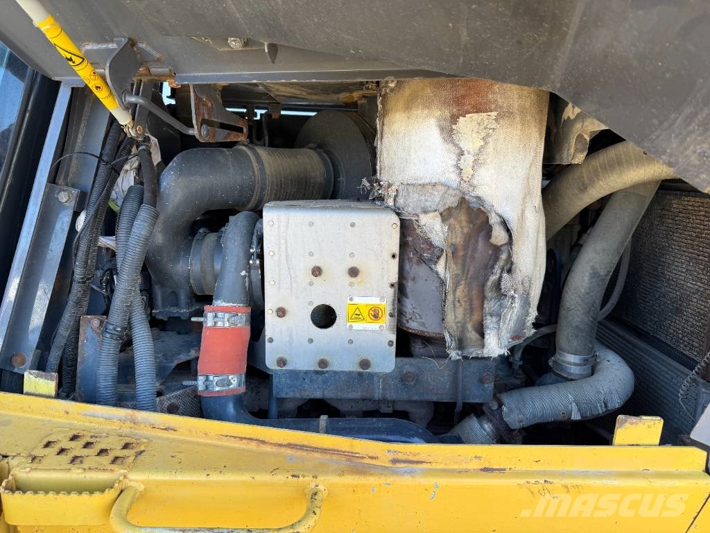 Komatsu D85PX-15E0 - Top Condition / Airco Μπουλντόζες με ερπύστριες