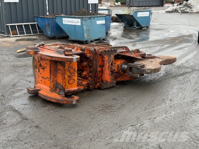 CAT NPK S-42XCR Q/C (Demolition Crusher ) 4500 KG 组装挖掘机