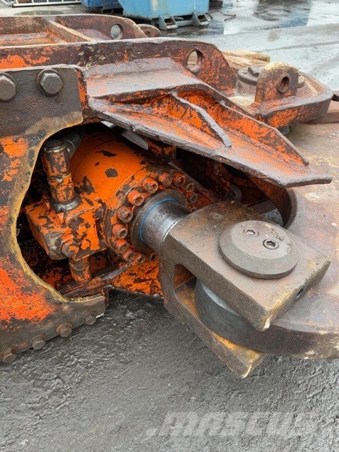 CAT NPK S-42XCR Q/C (Demolition Crusher ) 4500 KG 组装挖掘机